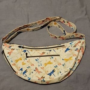 Lug boomerang crossbody